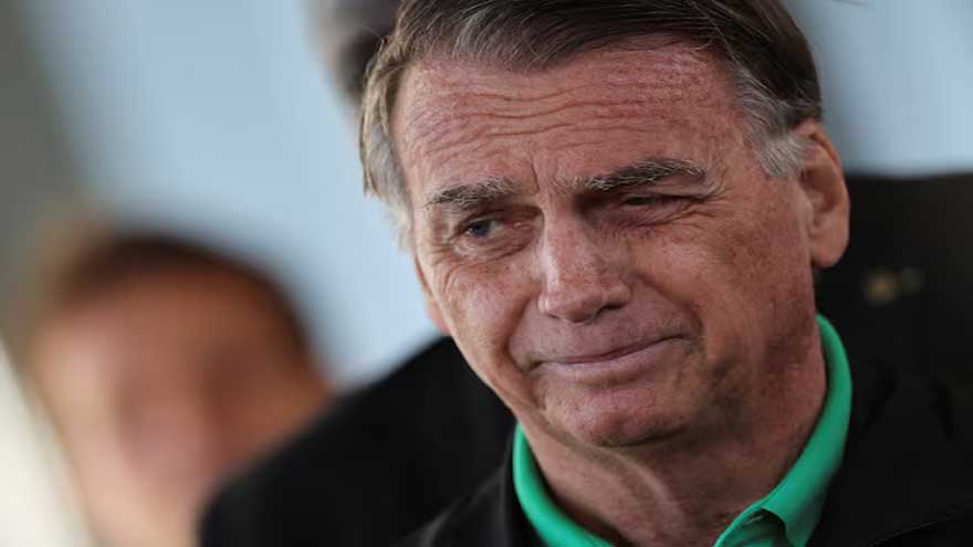 Brazil police search former President Bolsonaro's home, HQ