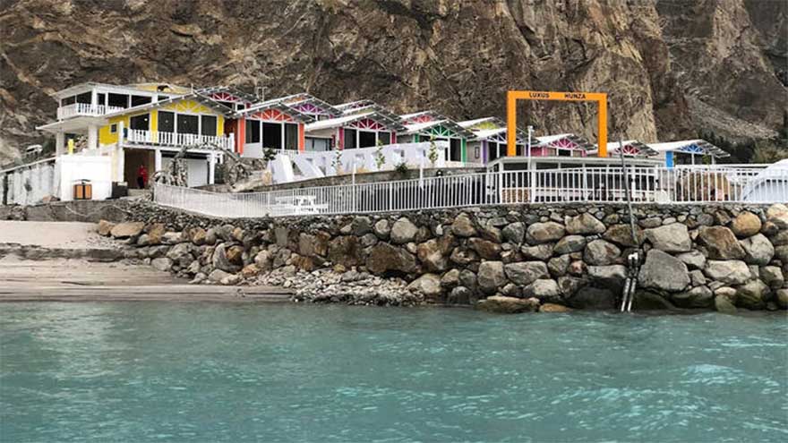 Pakistan bans new hotel construction around tourist lakes