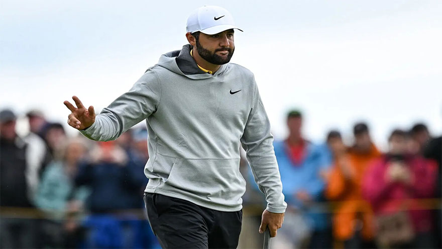 Charging Scheffler closes on British Open lead