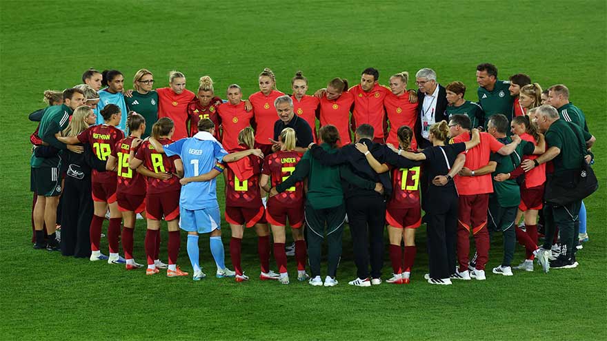 France favourites but Germany have the will, says coach Wueck