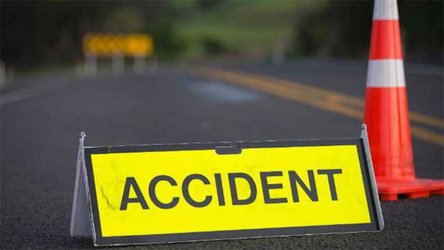 Nine killed as two buses overturn in Sindh