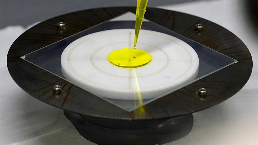 Dunya News Japan sees bright future for ultra-thin, flexible solar panels