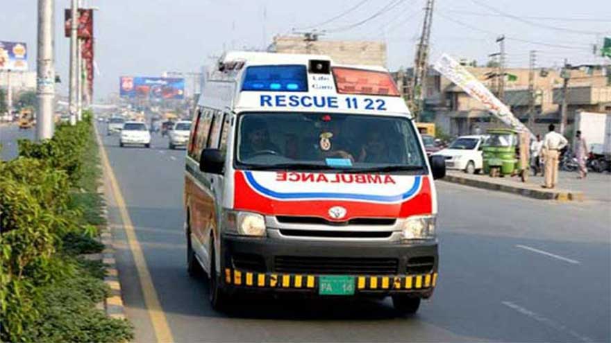 One killed, two injured in van, motorcycle collision in Bahawalnagar