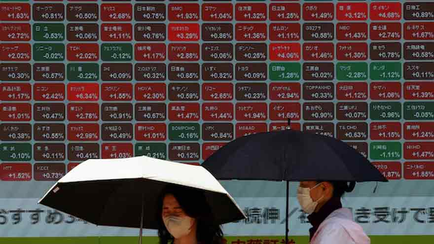Asian shares climb on trade, earnings optimism
