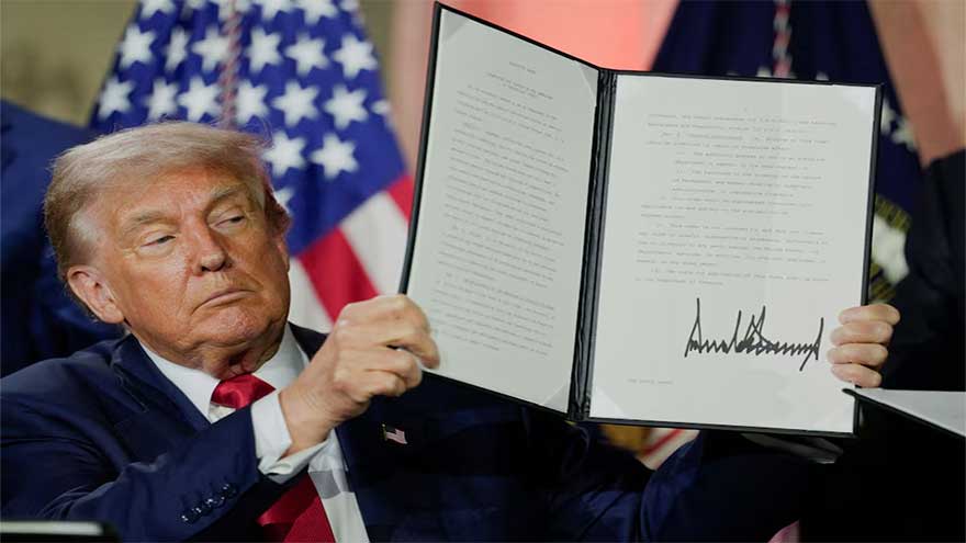 Dunya News Trump administration to supercharge AI sales to allies, loosen environmental rules