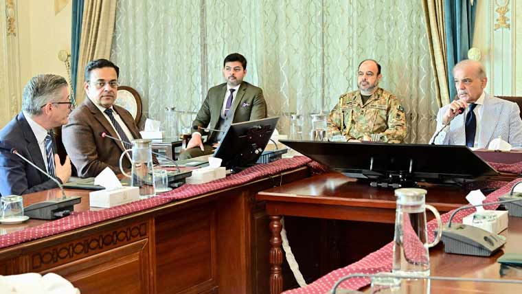نظام تعلیم میں جدت لانا حکومت کی اولین ترجیحات میں شامل ہے: وزیراعظم