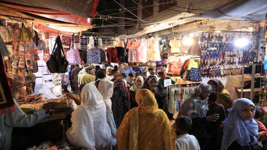 S&P Global lifts Pakistan's credit rating 'B-' from 'CCC+', outlook stable