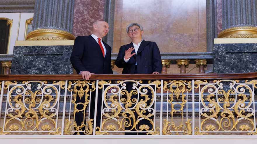 Australia, Britain to hold talks on boosting defence and economic ties