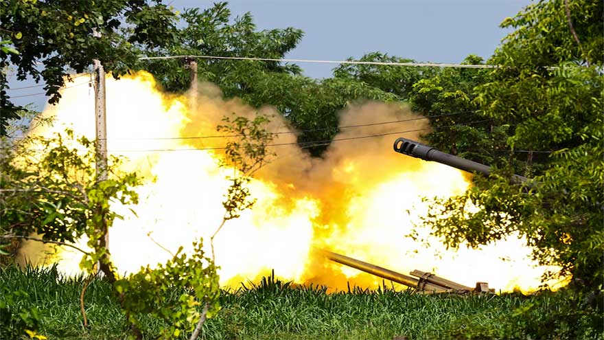 Thailand, Cambodia exchange heavy artillery fire as fighting rages for second day