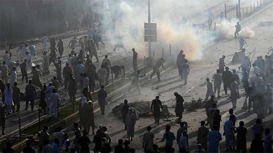 Court orders production of Imran Khan in police attack case, issues warrants for Shibli Faraz