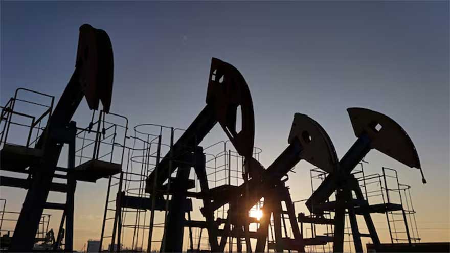 Oil rises as US-EU deal boosts trade optimism