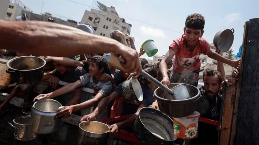 Gaza famine warning as Israel resists ceasefire calls