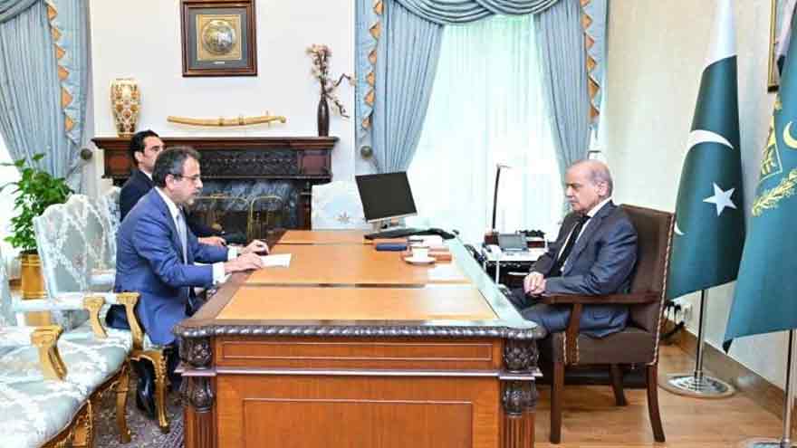 PM commends Awais Leghari for power sector reforms, savings Rs3.6 trillion