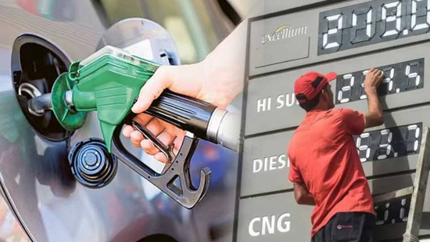 Petrol price slashed by Rs7.54, diesel sees Rs1.48 hike
