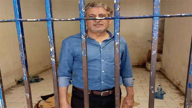 Man arrested for assaulting motorcyclist in DHA Karachi