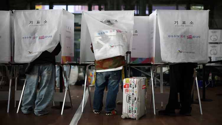 Wave of anger could sweep liberals to victory in South Korea election