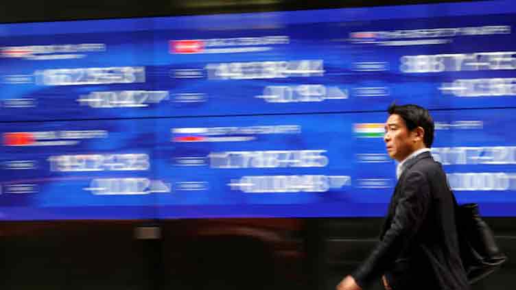 Shares dither as trade angst persists