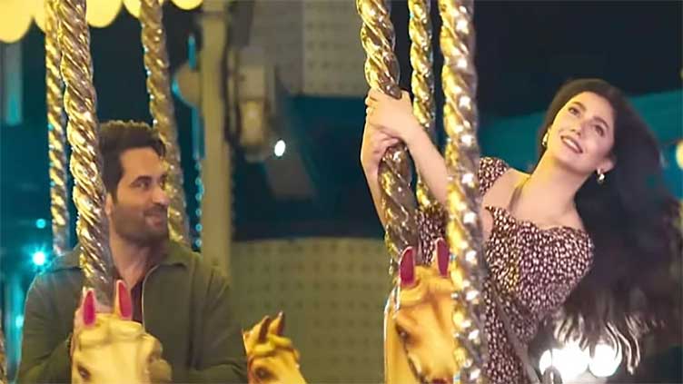 Mahira Khan, Humayun Saeed shine in 'Love Guru' song Toot Gaya