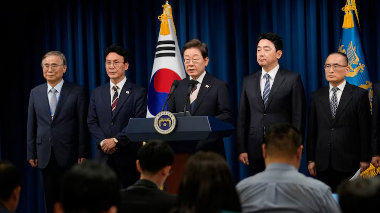 South Korea's new President Lee begins moves to tackle economic 'crisis'