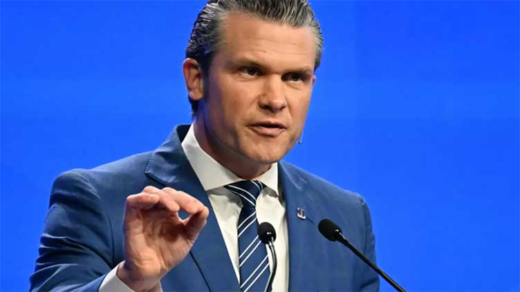 US pressures NATO to seal deal on ramping up defence spending