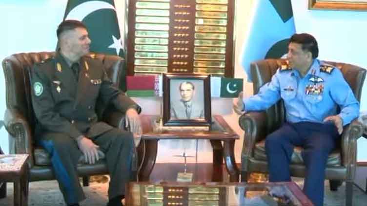 Belarus seeks to strengthen air force cooperation with Pakistan