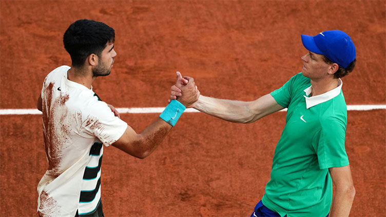 Beaten Sinner extends lead on Alcaraz at top of ATP rankings