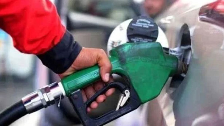Govt imposes Rs2.5 per litre carbon levy on petrol, diesel