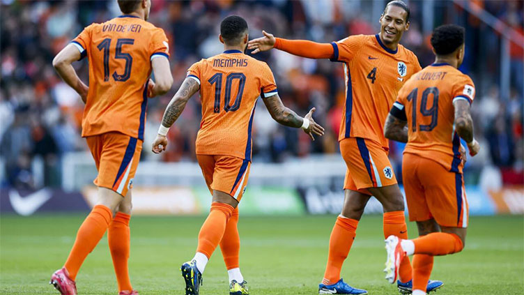 Netherlands thrash Malta, Poland stumble in World Cup qualifying