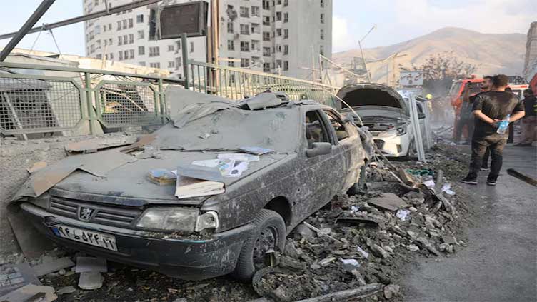 Dunya News Israel notified Washington, state Israeli broadcaster says; US seeks to distance from strike