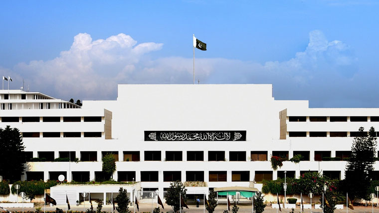 سینیٹ اور قومی اسمبلی میں ایران پر اسرائیلی حملے کیخلاف قراردادیں منظور