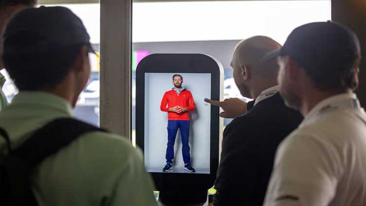 Alligator near your ball? AI rules expert at US Open will tell you what to do
