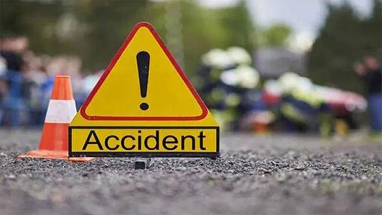 Three killed in coach, trailer collision near Jamshoro