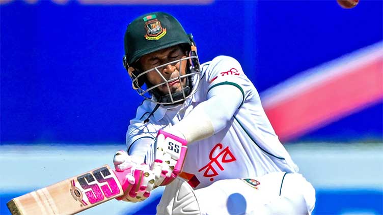Bangladesh tighten grip on first Sri Lanka Test