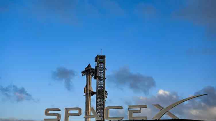 SpaceX Starship explodes during routine test