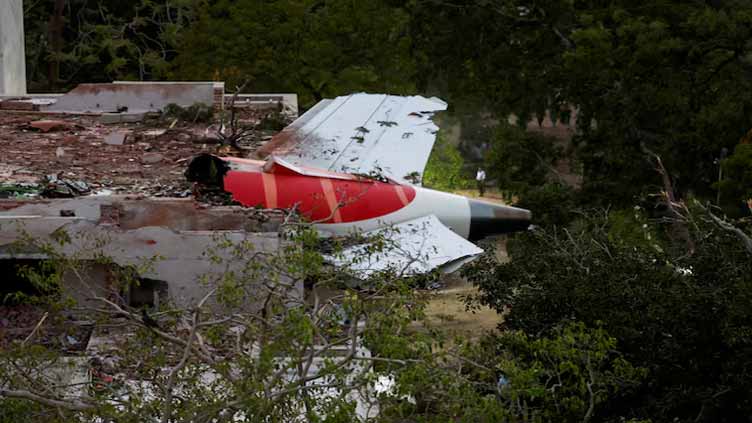 India says it has yet to decide where to analyse crashed plane's recorders