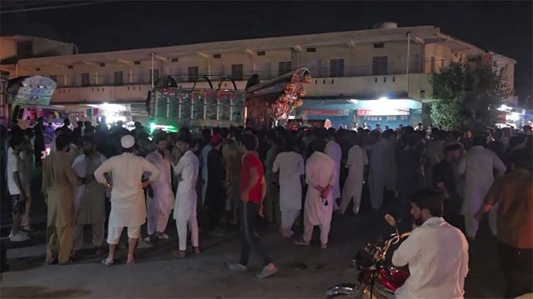 Students to University of Haripur stage protest against loadshedding