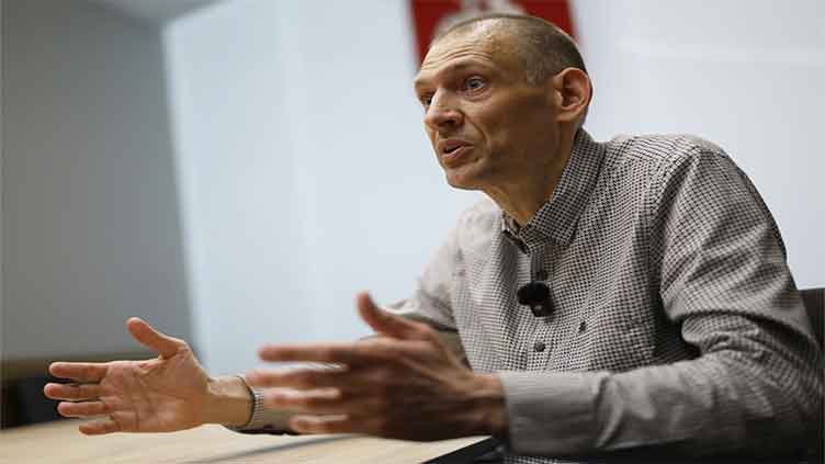 Freed from prison, Belarusian dissident Tsikhanouski tells AP about 5 years in solitary confinement