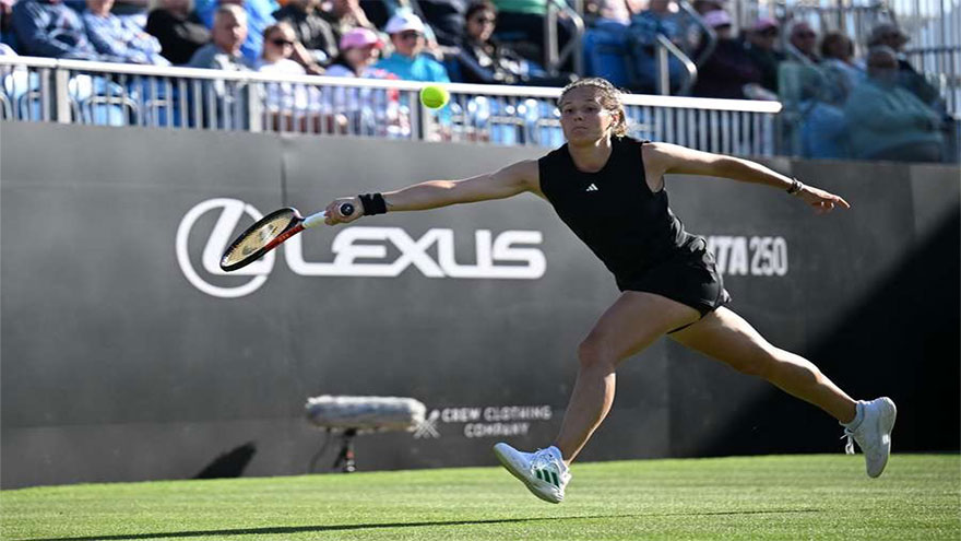 Kasatkina falls, Fonseca secures first win on grass at Eastbourne