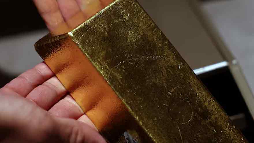 Gold at near 2-week low after Trump announces Israel-Iran ceasefire