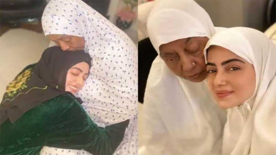 Sana Khan's mother passes away
