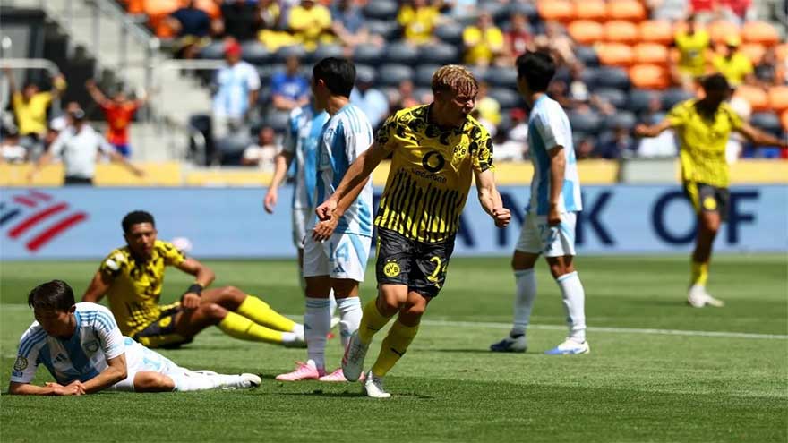 Dortmund through to Club World Cup last 16, Fluminense deny Sundowns