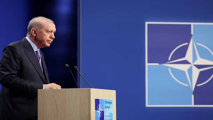 Turkiye hopes for progress on F-35 jets after Trump meeting, Erdogan says