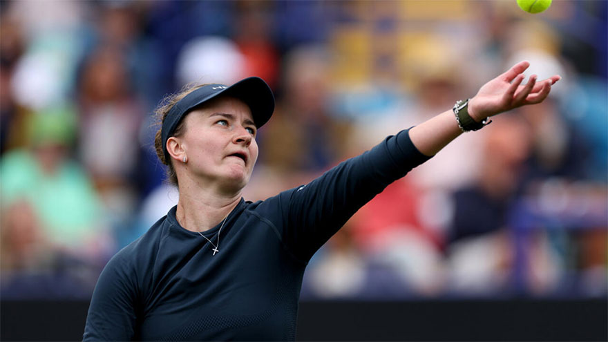 Krejcikova suffers injury scare ahead of Wimbledon defence