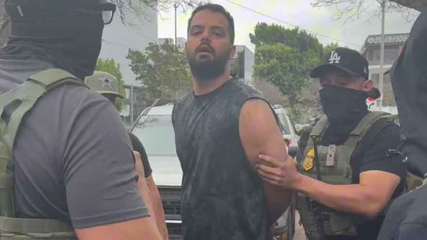 Dunya News Immigration officers arrest Iranian asylum-seekers in Los Angeles