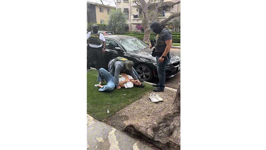 Immigration officers arrest Iranian asylum-seekers in Los Angeles