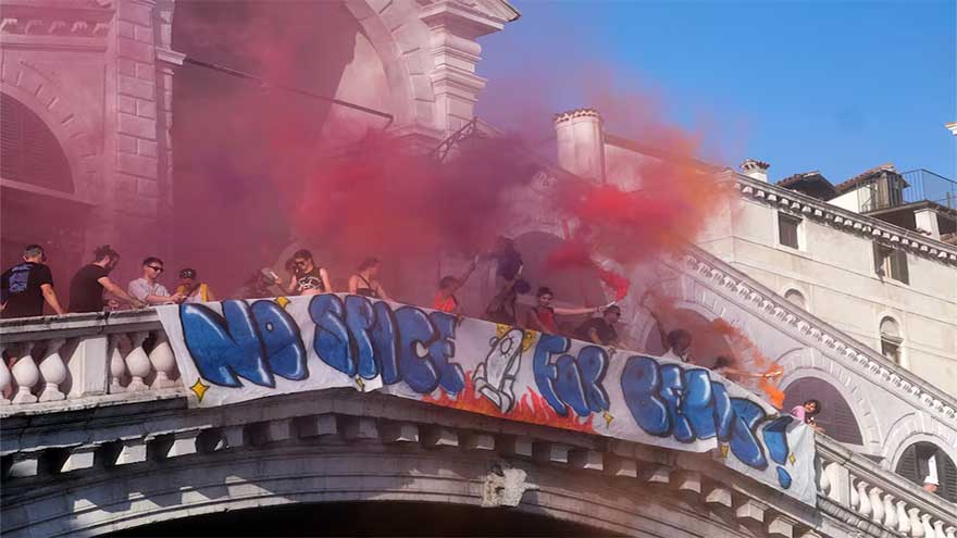 Venice protests target Bezos over mounting grievances