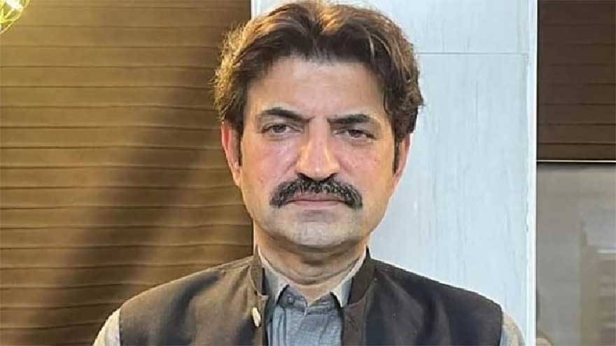 Path clear for forward bloc in PTI, says Marwat