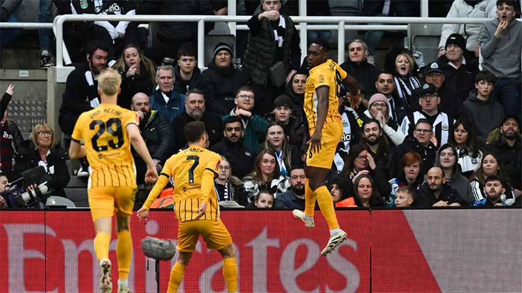 Welbeck sinks Newcastle as Brighton reach FA Cup quarters