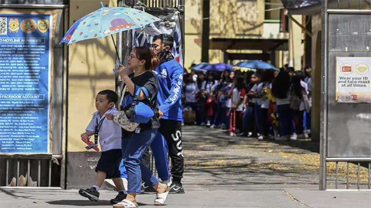 Dunya News Heat wave shuts down schools in nearly half Philippine capital