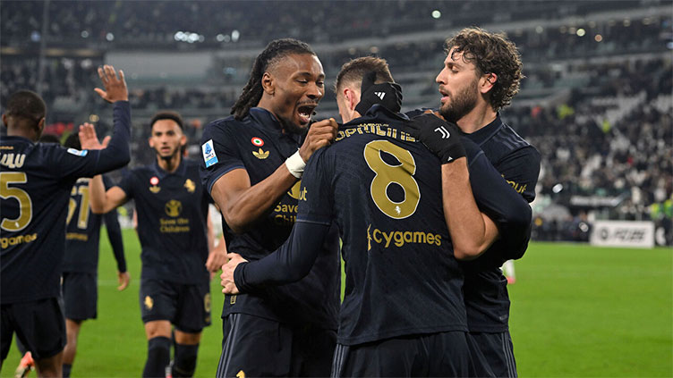 Juventus see off Verona to stay in Serie A top four